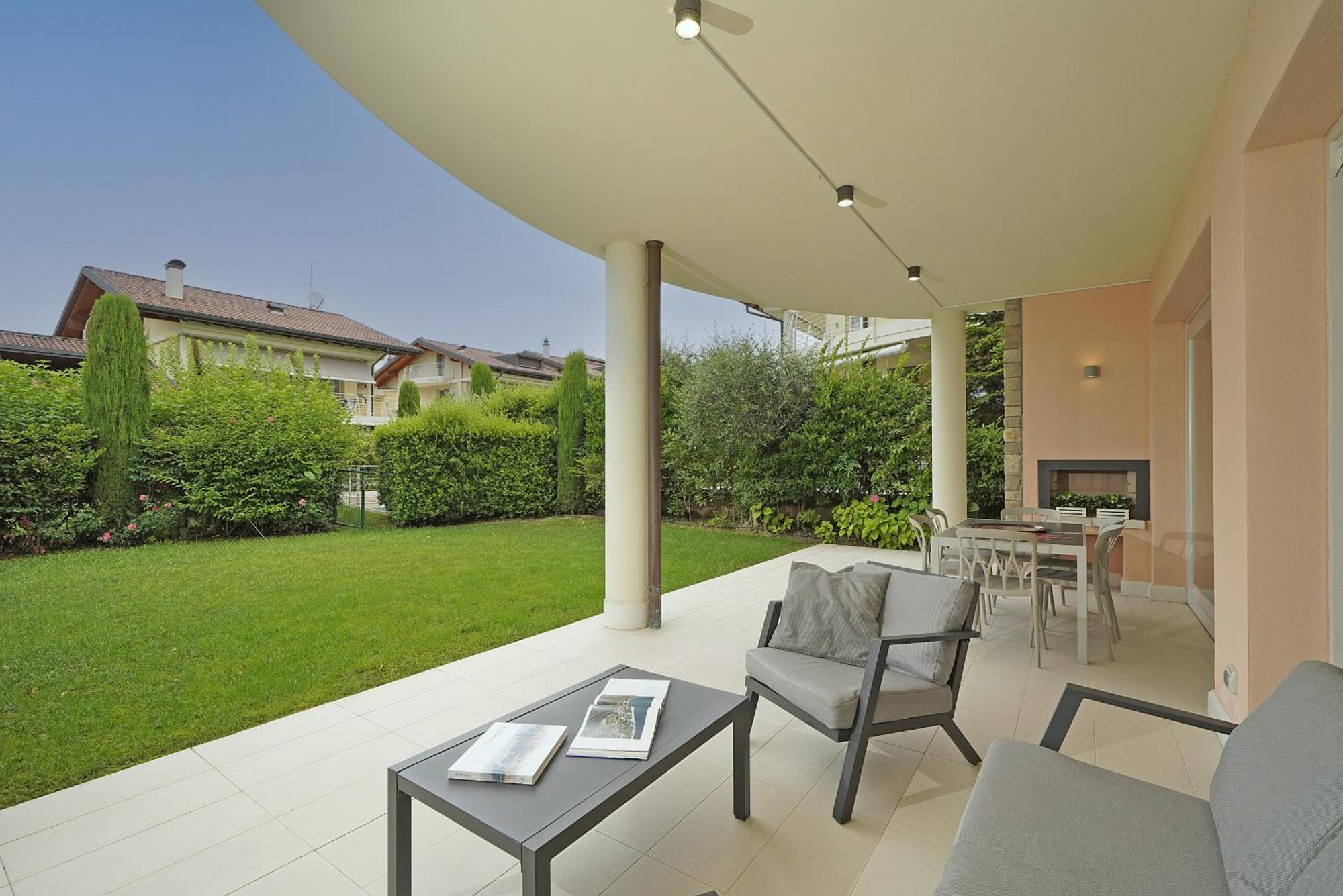 Alma Garda Home Sirmione Luaran gambar